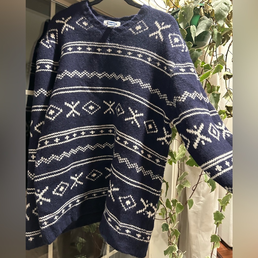 Vintage blue sweater